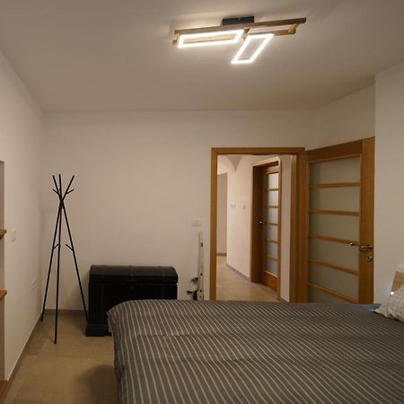 Guest House Zerjal Podnanos Zewnętrze zdjęcie