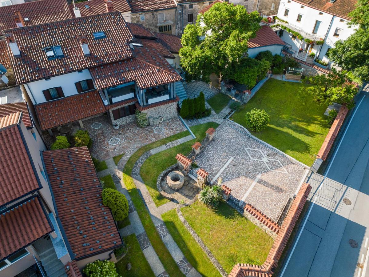 Guest House Zerjal Podnanos Zewnętrze zdjęcie
