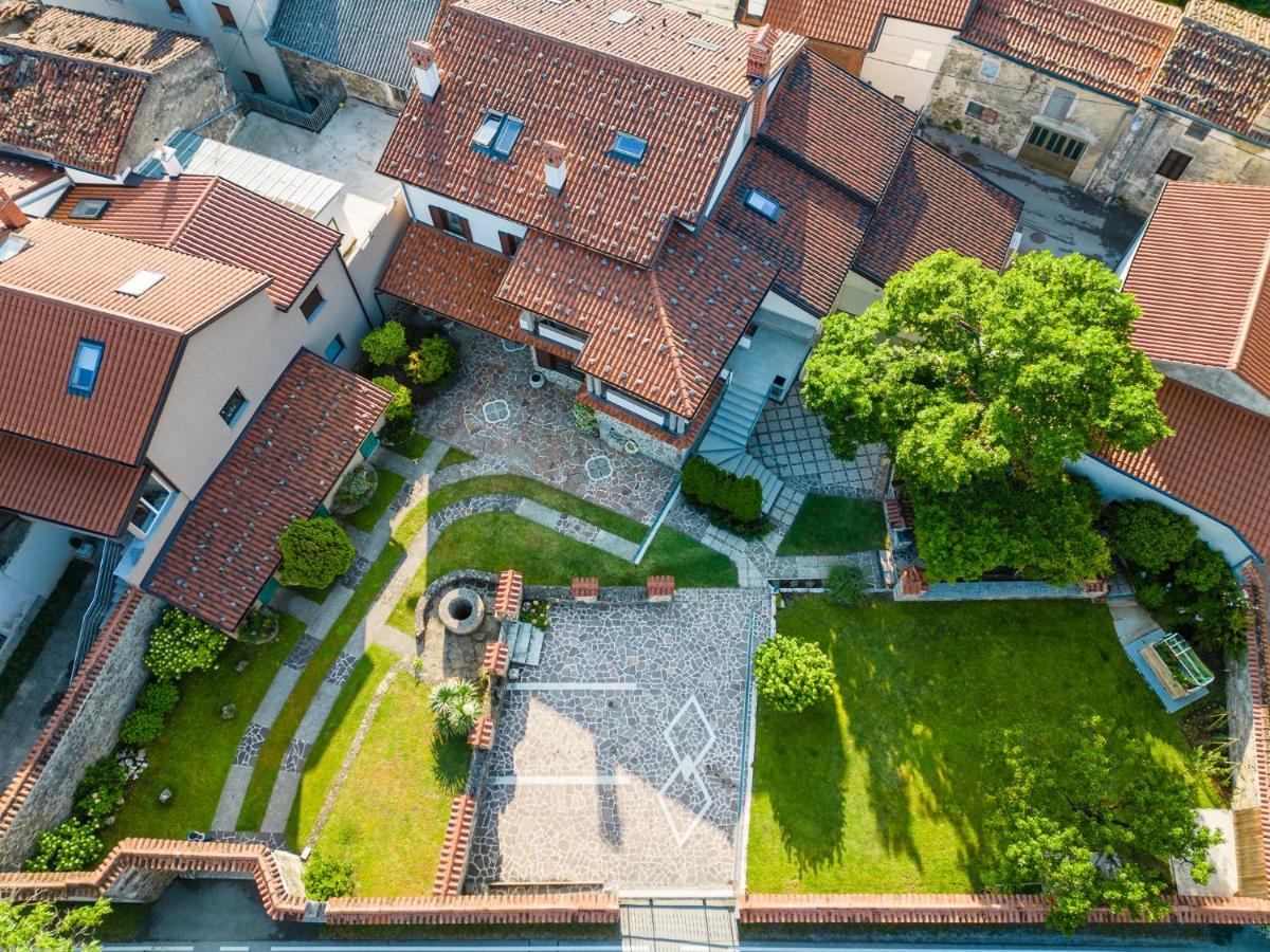 Guest House Zerjal Podnanos Zewnętrze zdjęcie
